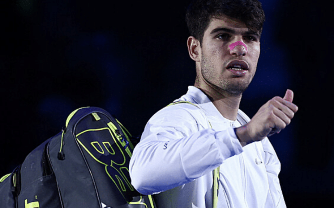 Alcaraz besiegte Rubljow bei den ATP-Finals und bewahrt sich die Chance auf das Halbfinale.